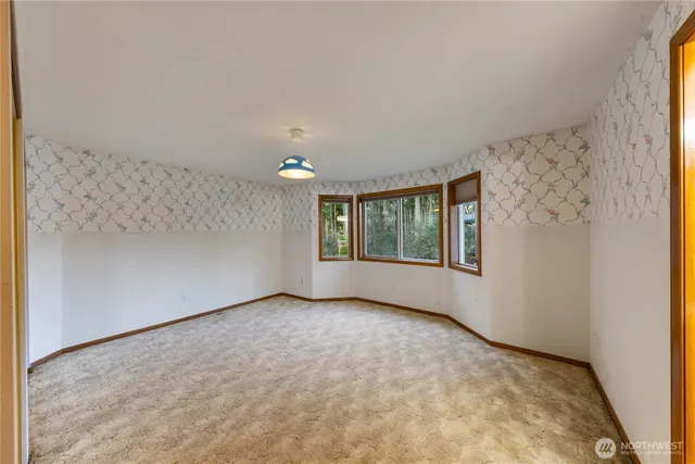 $899,000 | 2115 Fairway Lane, Oak Harbor, WA 98277