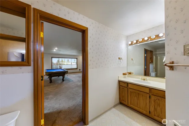 $899,000 | 2115 Fairway Lane, Oak Harbor, WA 98277