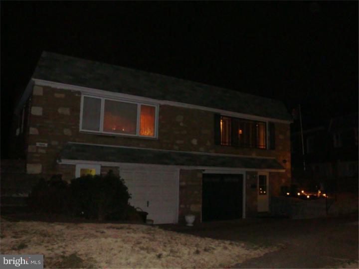 3105 Draper Street Philadelphia, PA 19136 - Photo 1 of 2 Gallery Image 1