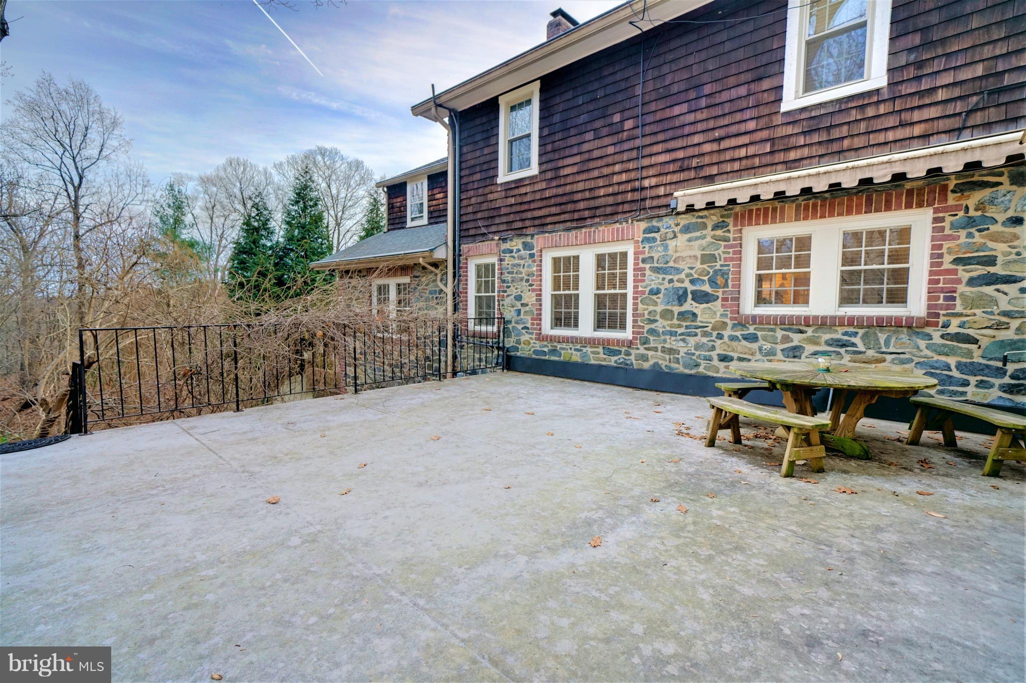 309 Gun Road Baltimore, MD 21227 - Photo 14 of 99 Large 2nd Floor Terrazzo Off Guest House