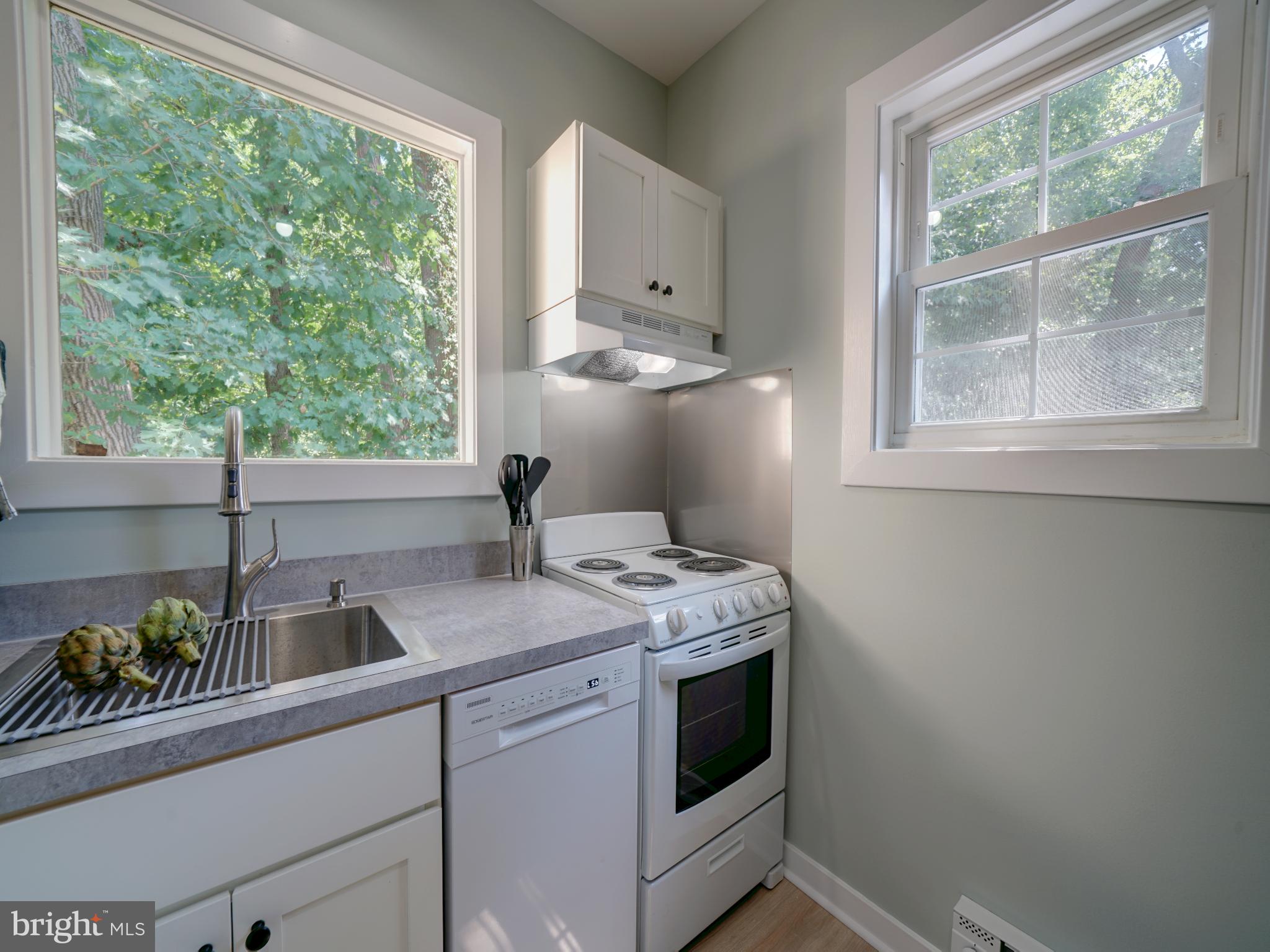 309 Gun Road Baltimore, MD 21227 - Photo 80 of 99 Guest House Kitchen Complete with All Appliances
