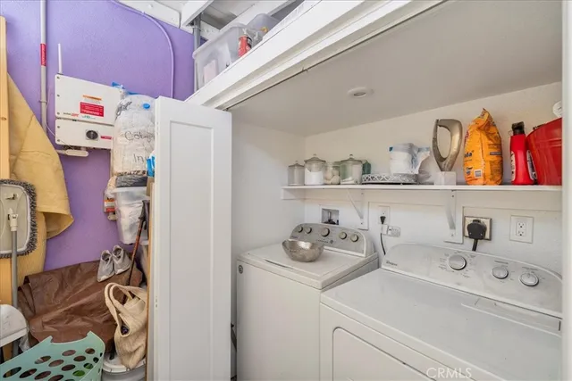 a view of an entrance of the house