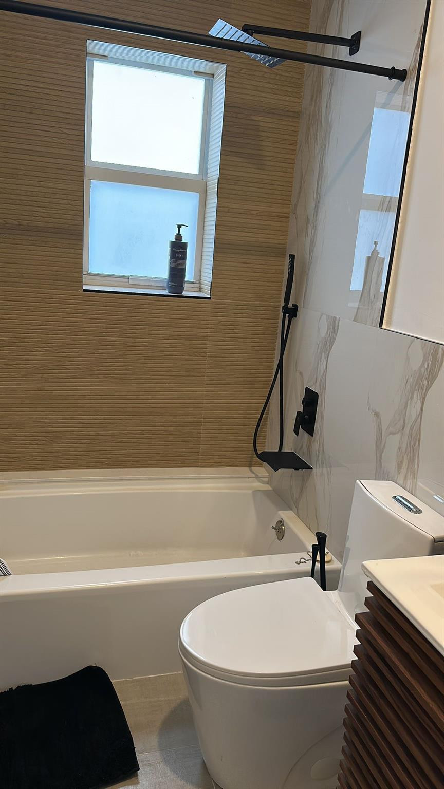 817 Tyler Street, Unit 10 Hollywood, FL 33019 - Photo 11 of 13 Photo 11
