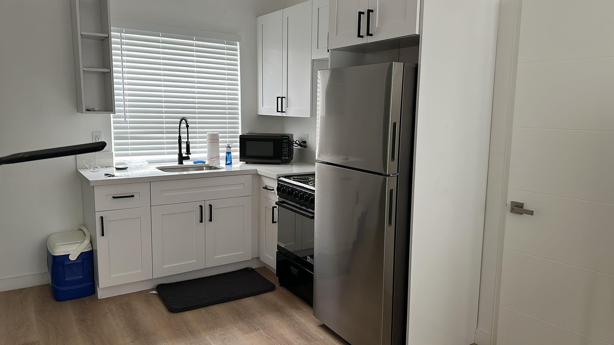 817 Tyler Street, Unit 10 Hollywood, FL 33019 - Photo 7 of 13 Photo 7