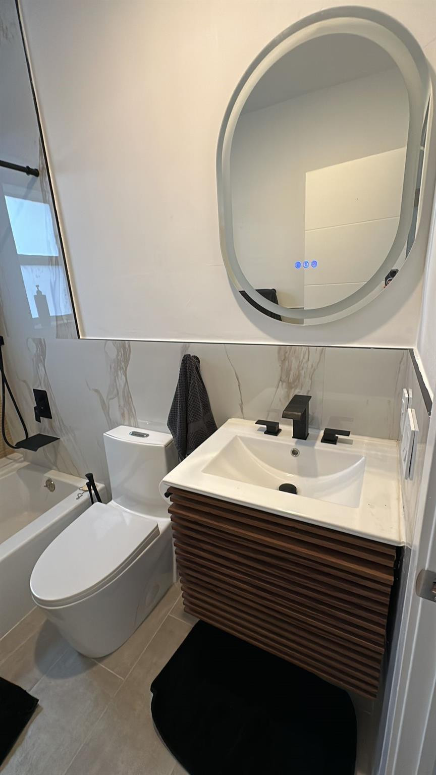 817 Tyler Street, Unit 10 Hollywood, FL 33019 - Photo 9 of 13 Photo 9