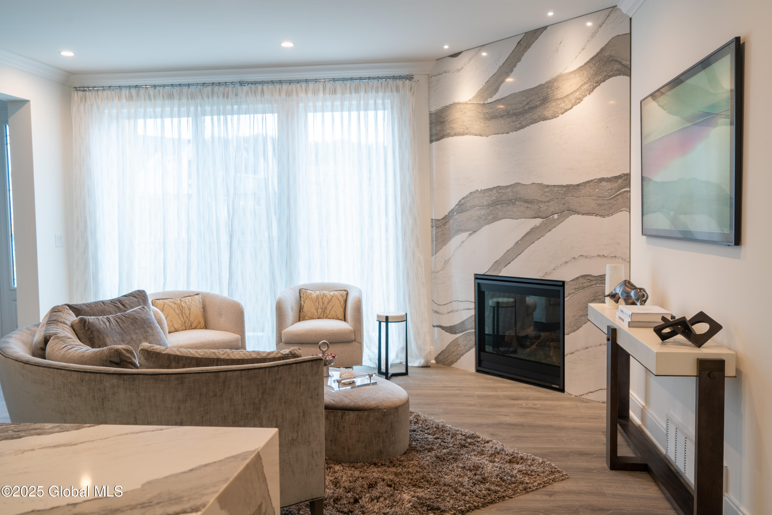 67 Cambridge Way Colonie, NY 12110 - Photo 8 of 22 DSC03155-2-HDR (1)