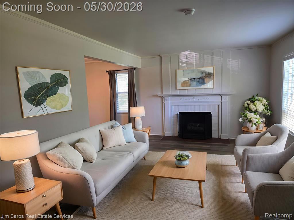 1705 Bournemouth Road Grosse Pointe, MI 48236 - Photo 3 of 20