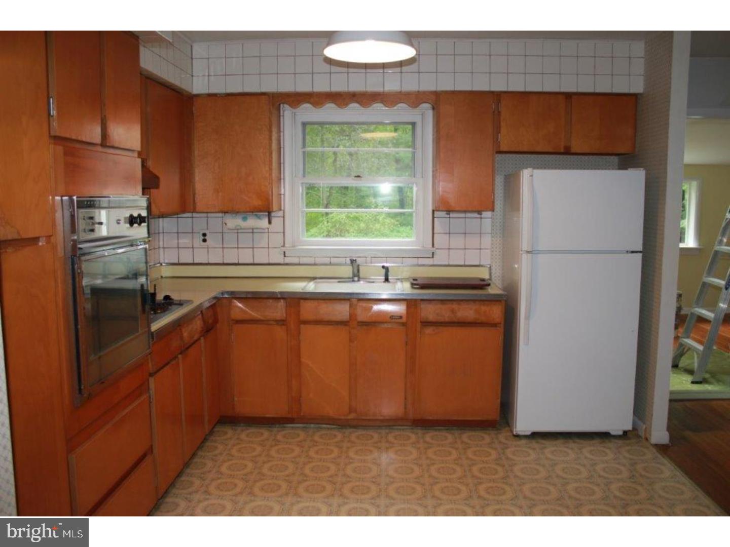 241 Scott Road Perkasie, PA 18944 - Photo 3 of 13 Gallery Image 3