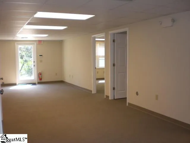 $2,880 | 4010 East North Street, Greenville, SC 29615