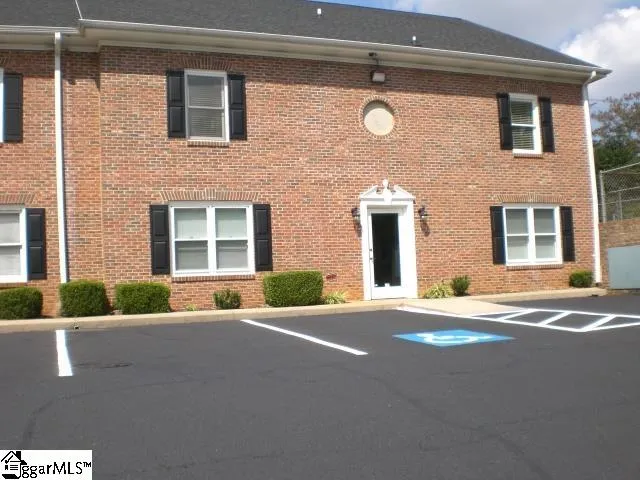 $2,880 | 4010 East North Street, Greenville, SC 29615