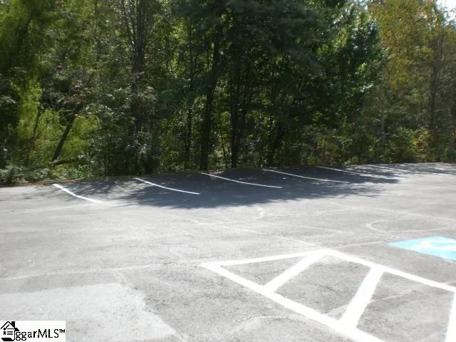 $2,880 | 4010 East North Street, Greenville, SC 29615