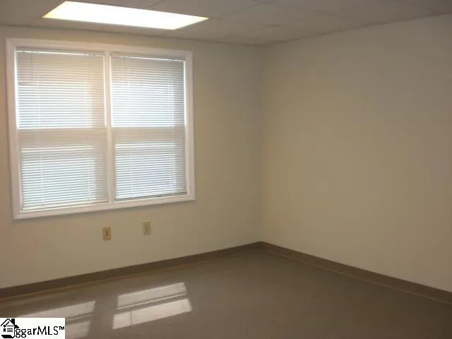 $2,880 | 4010 East North Street, Greenville, SC 29615