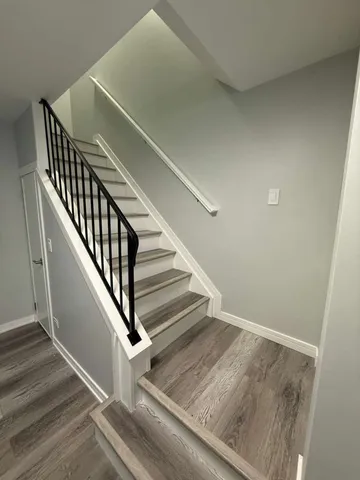 $2,400 | 1311 Kingsbury Drive, Unit E, Hanover Park, IL 60133