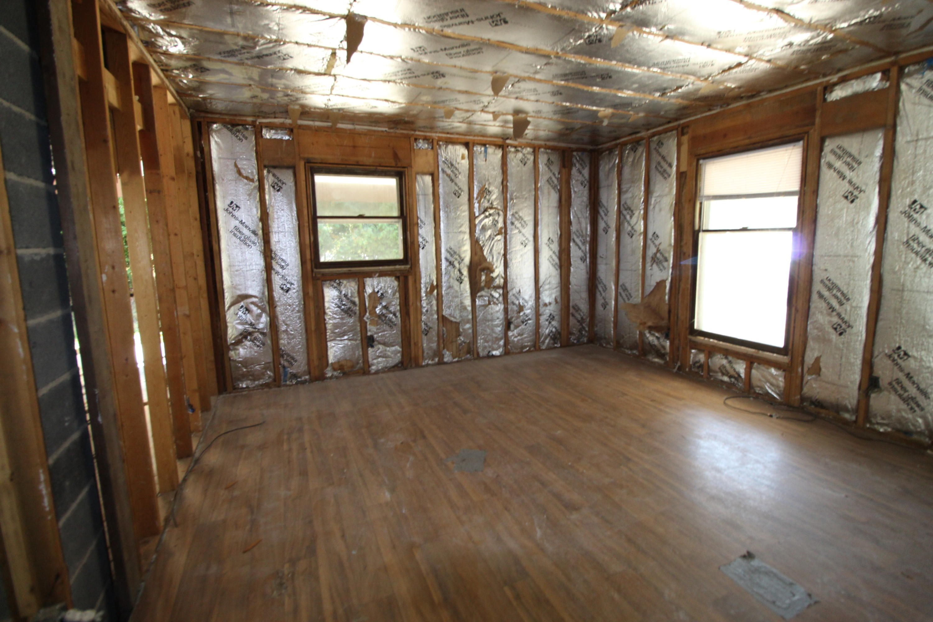 765 Stoney Battery Road Marion, VA 24354 - Photo 6 of 18 IMG_2925