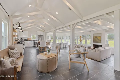 $2,200,000 | 1601 Highway 357, Opelousas, LA 70570