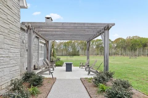 $2,200,000 | 1601 Highway 357, Opelousas, LA 70570
