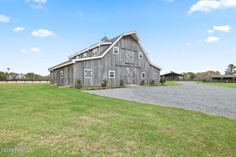$2,200,000 | 1601 Highway 357, Opelousas, LA 70570