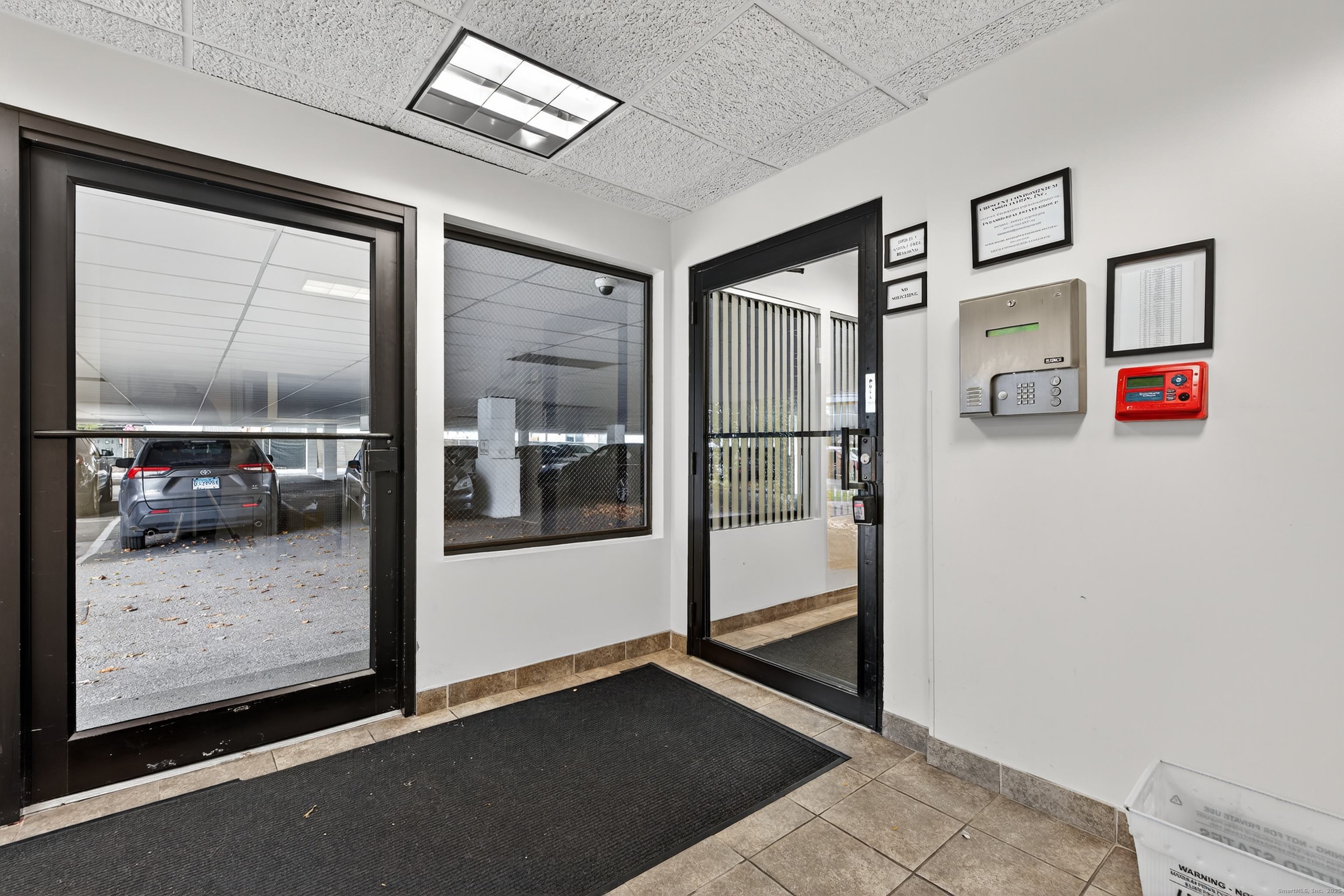 34 Crescent Street, Unit 2D Stamford, CT 06906 - Photo 31 of 37