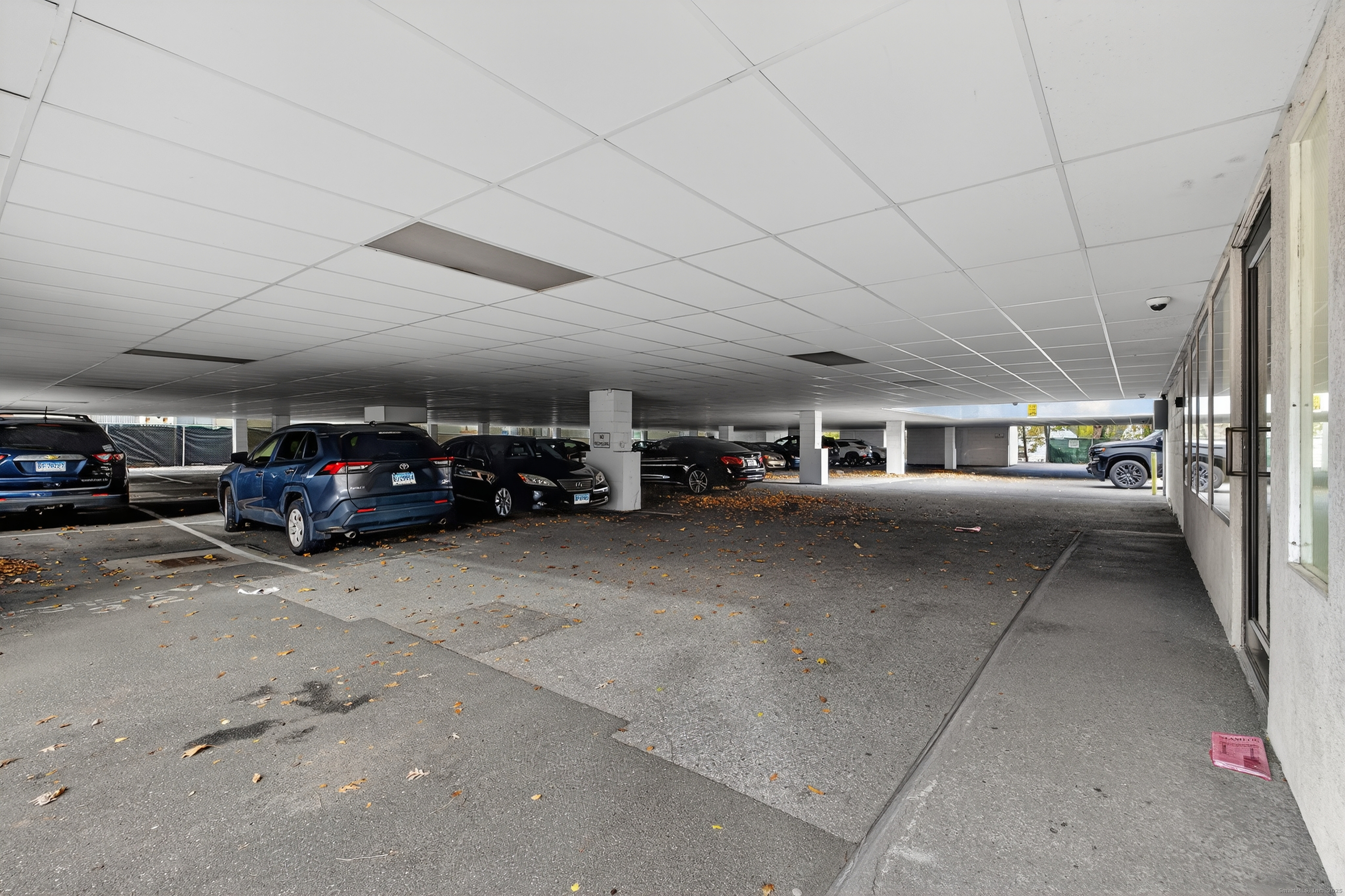 34 Crescent Street, Unit 2D Stamford, CT 06906 - Photo 32 of 37