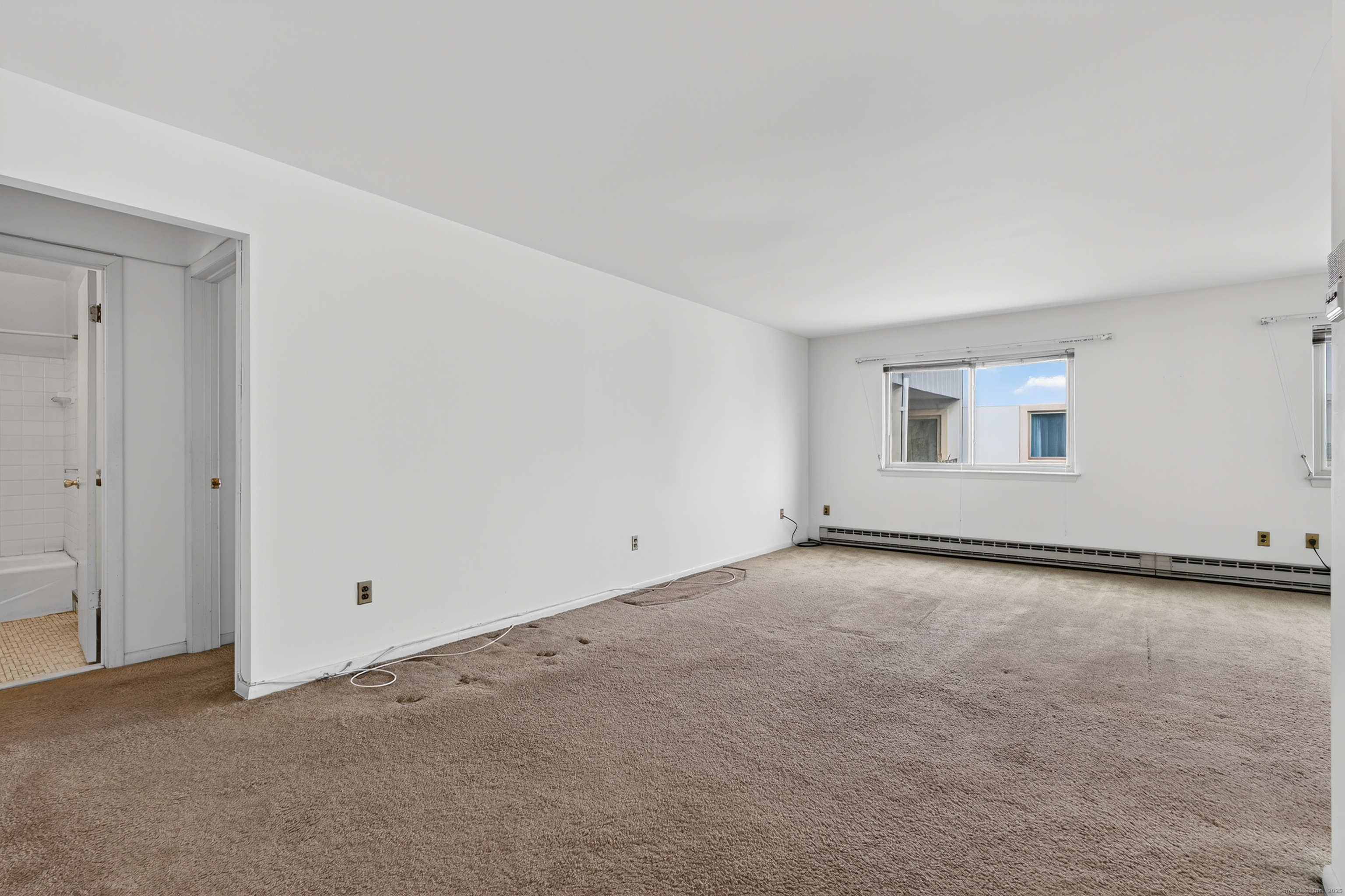 34 Crescent Street, Unit 2D Stamford, CT 06906 - Photo 4 of 37