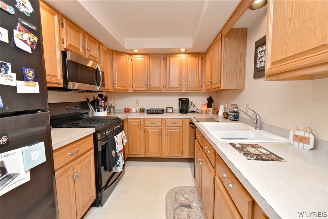 52 Olde Stone Lane Lancaster, NY 14086 - Photo 11 of 31