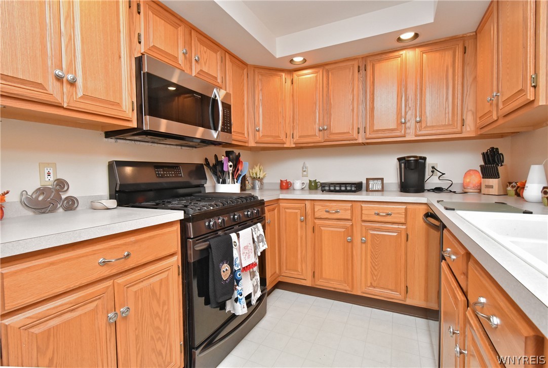 52 Olde Stone Lane Lancaster, NY 14086 - Photo 13 of 31