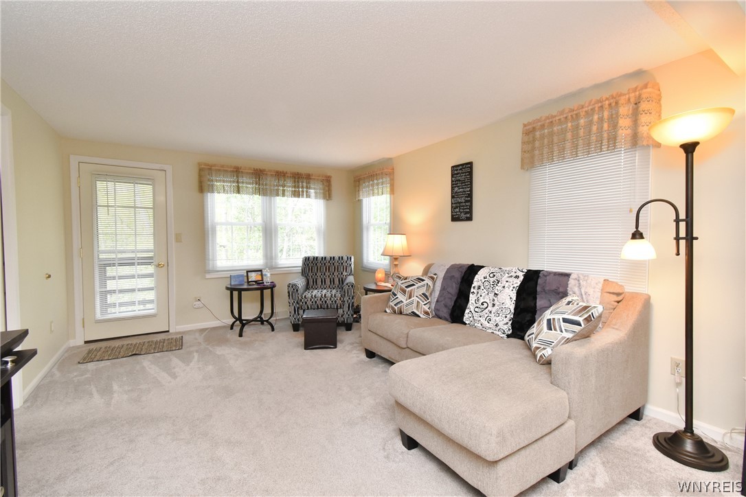 52 Olde Stone Lane Lancaster, NY 14086 - Photo 3 of 31