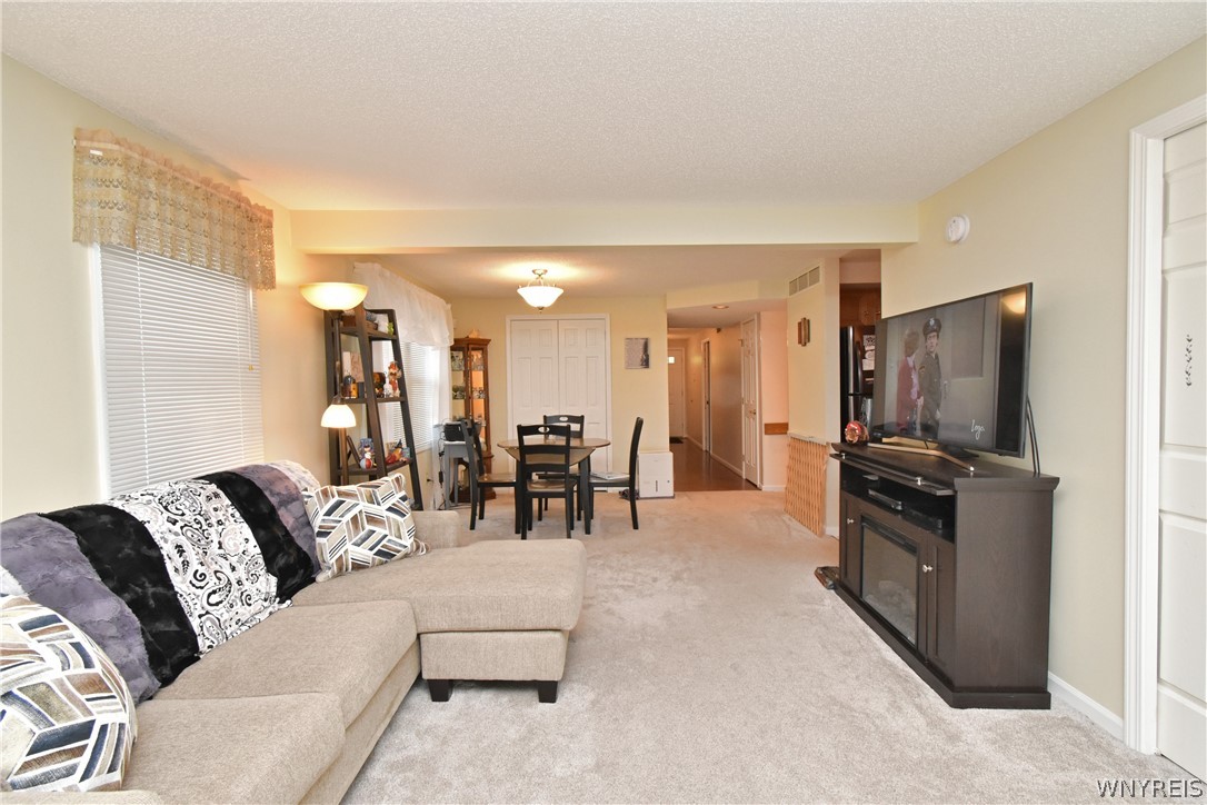 52 Olde Stone Lane Lancaster, NY 14086 - Photo 5 of 31