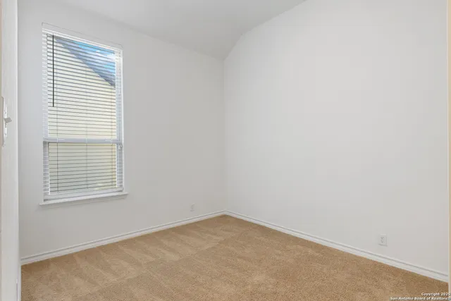 $2,700 | 1523 Balcones Fault, New Braunfels, TX 78132