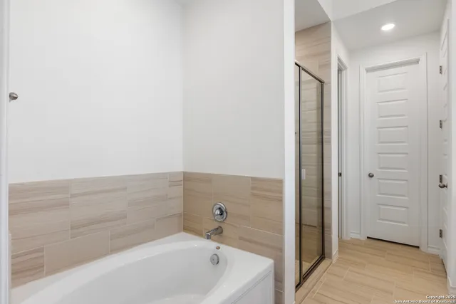 $2,700 | 1523 Balcones Fault, New Braunfels, TX 78132