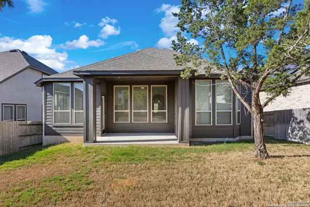 $2,700 | 1523 Balcones Fault, New Braunfels, TX 78132