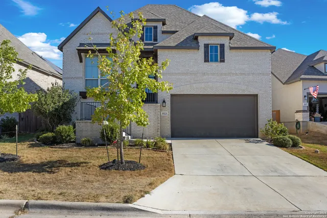 $2,700 | 1523 Balcones Fault, New Braunfels, TX 78132