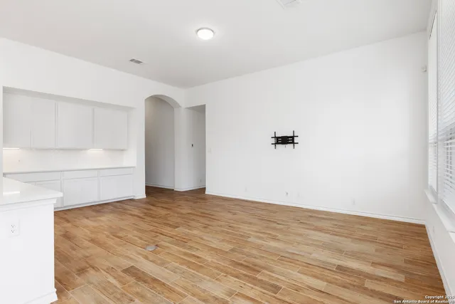 $2,700 | 1523 Balcones Fault, New Braunfels, TX 78132