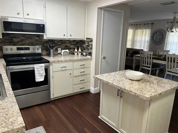 $145,000 | 136 Royal Palm Circle, Largo, FL 33770