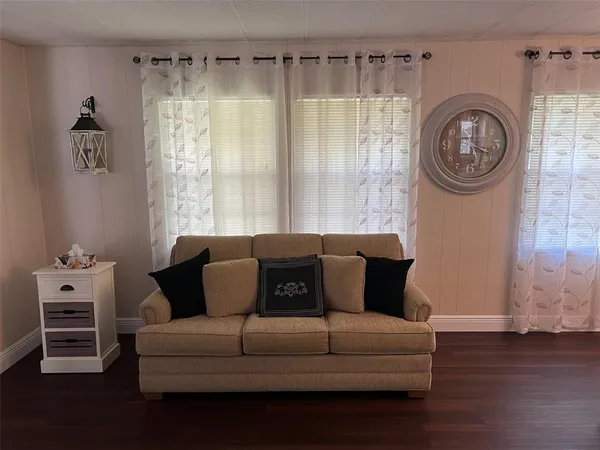 $145,000 | 136 Royal Palm Circle, Largo, FL 33770