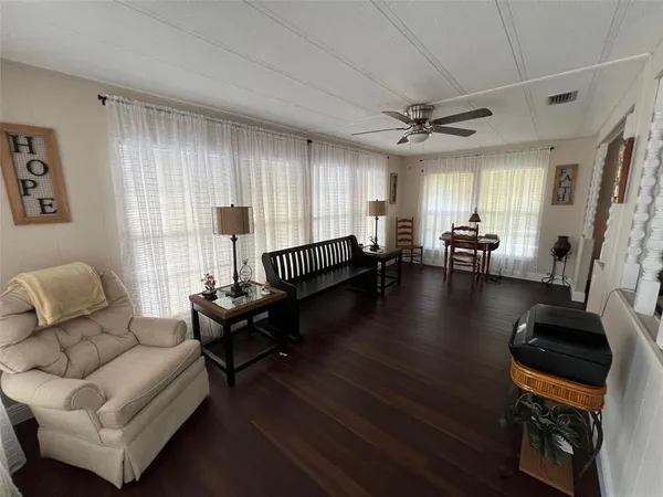 $145,000 | 136 Royal Palm Circle, Largo, FL 33770