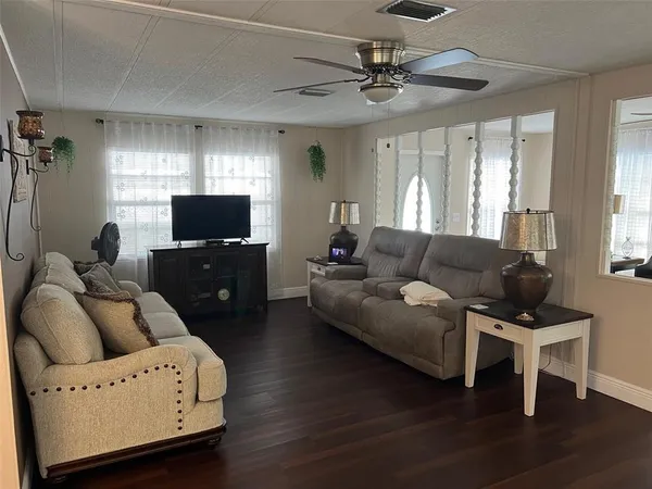 $145,000 | 136 Royal Palm Circle, Largo, FL 33770