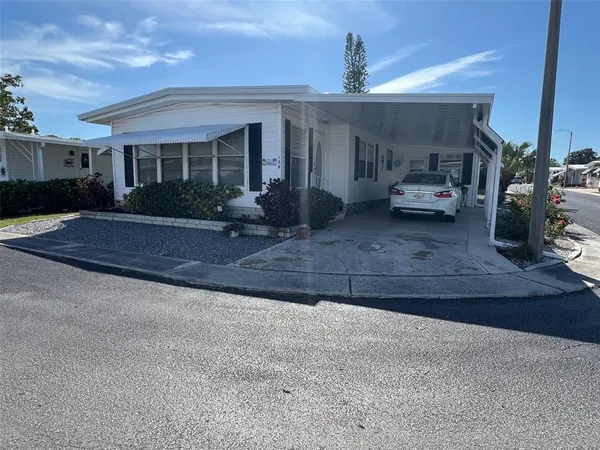 $145,000 | 136 Royal Palm Circle, Largo, FL 33770