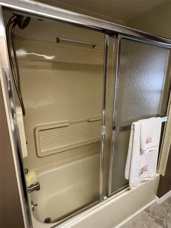 $145,000 | 136 Royal Palm Circle, Largo, FL 33770