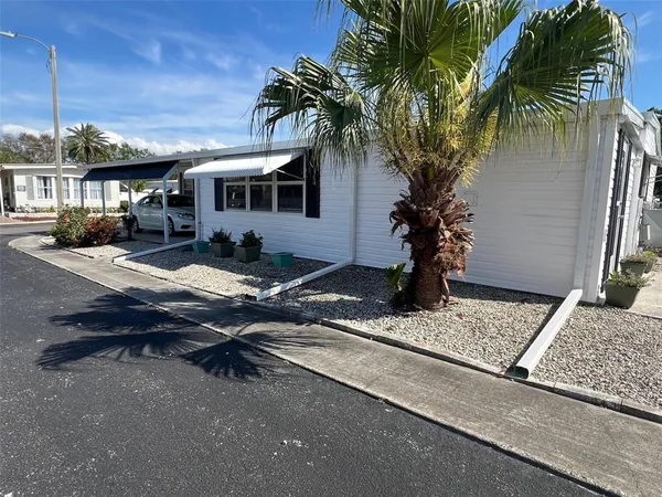 $145,000 | 136 Royal Palm Circle, Largo, FL 33770