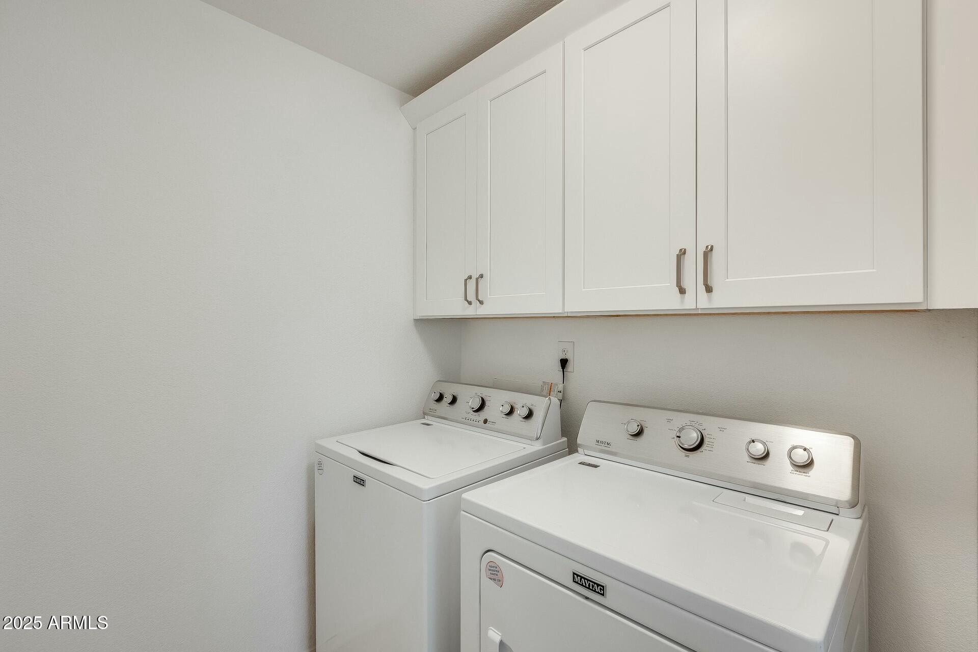 17514 North Rainbow Circle Surprise, AZ 85374 - Photo 34 of 69 a utility room with dryer and washer