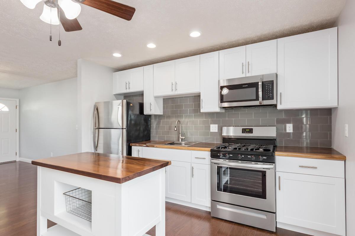 1011 Hilock Road Columbus, OH 43207 - Photo 11 of 40 Gallery Image 11