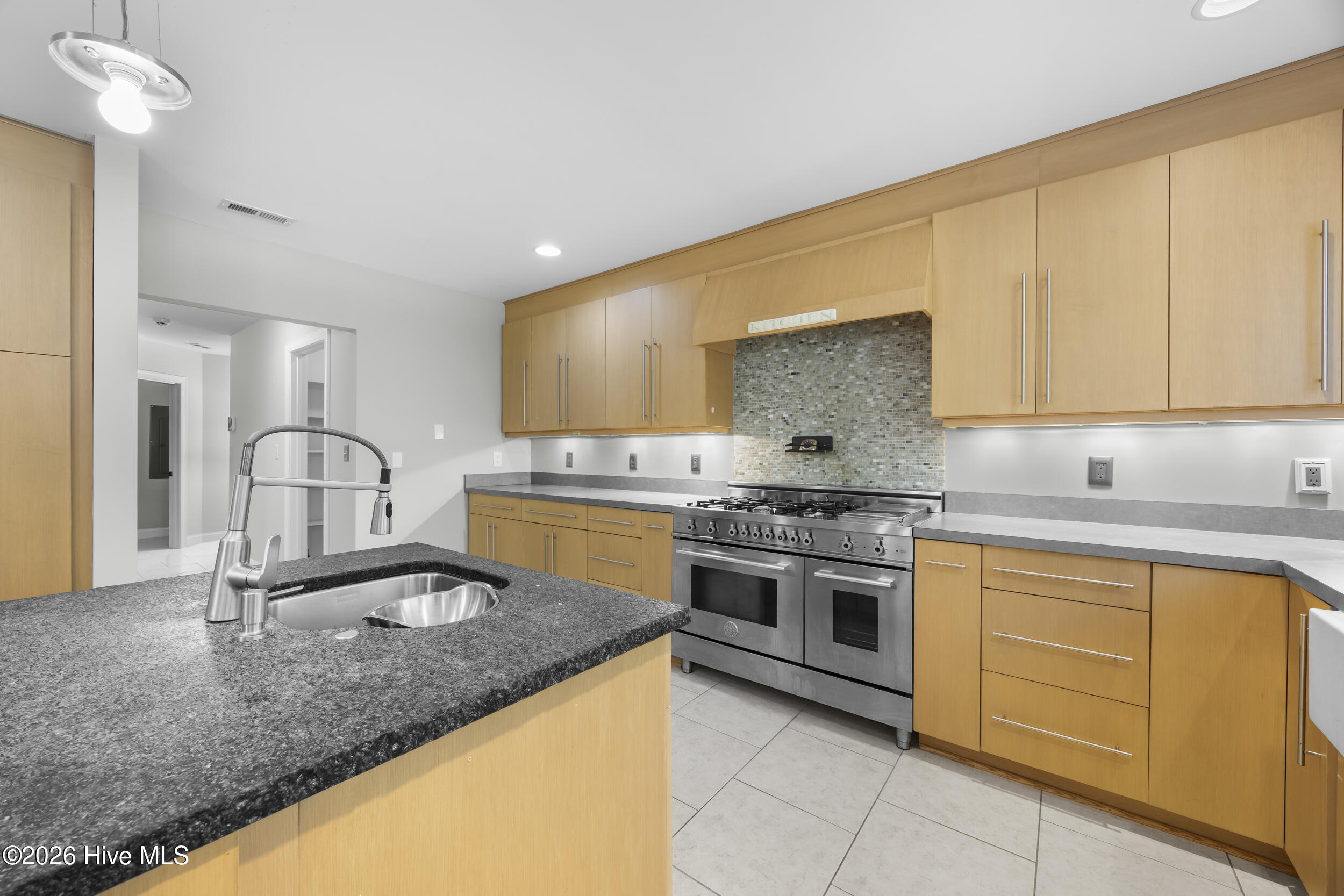 1011 Greenway Road Jacksonville, NC 28546 - Photo 13 of 52 Kitchen 2
