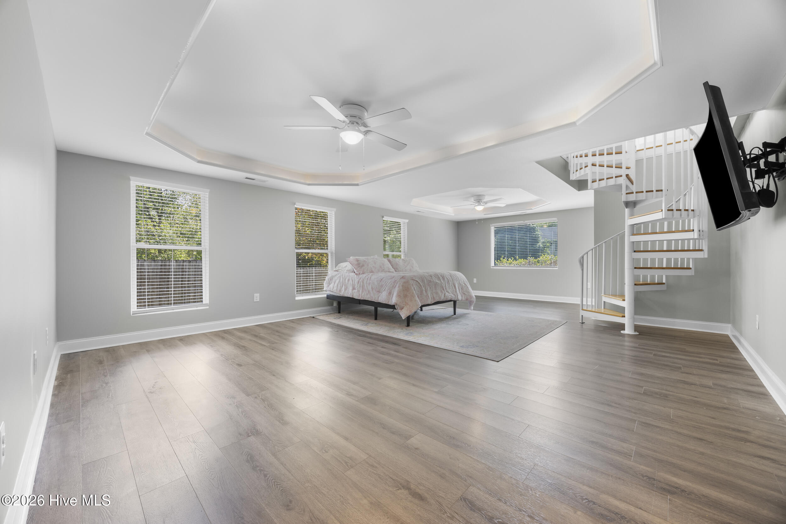 1011 Greenway Road Jacksonville, NC 28546 - Photo 19 of 52 Owners Suite