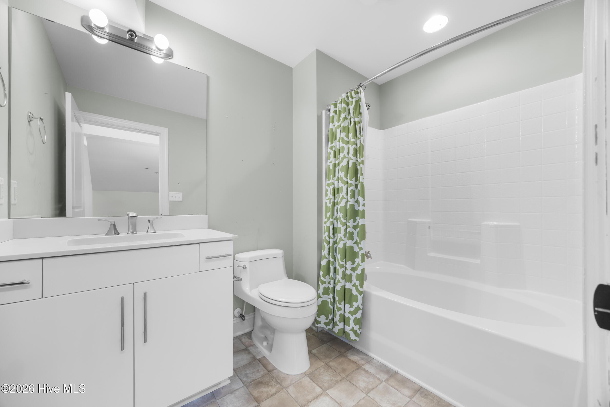 1011 Greenway Road Jacksonville, NC 28546 - Photo 38 of 52 Bathroom 5