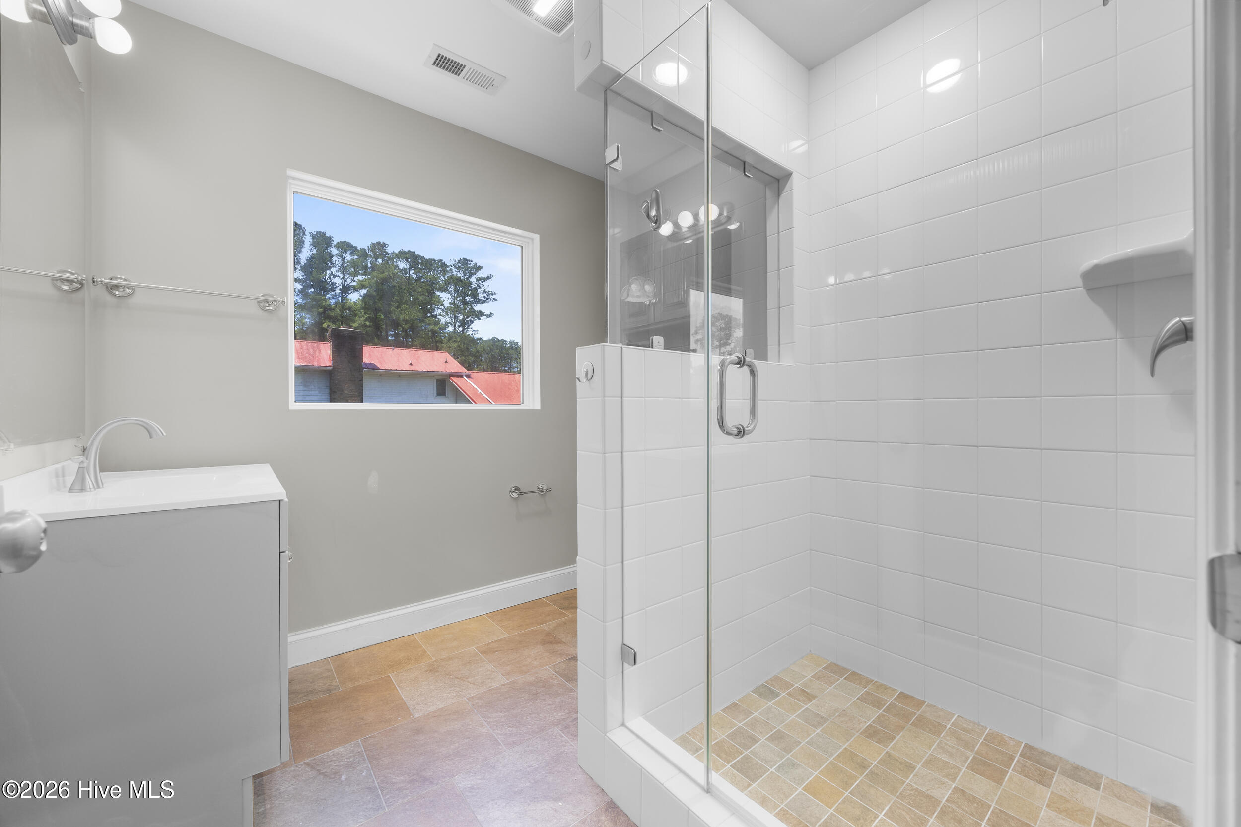 1011 Greenway Road Jacksonville, NC 28546 - Photo 42 of 52 Bonue Room Full Bath 6