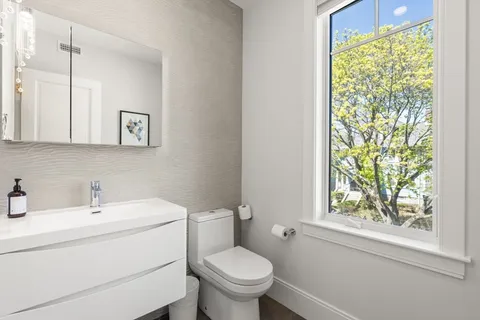 $3,499,000 | 80 Verndale Street, Unit 80, Brookline, MA 02446