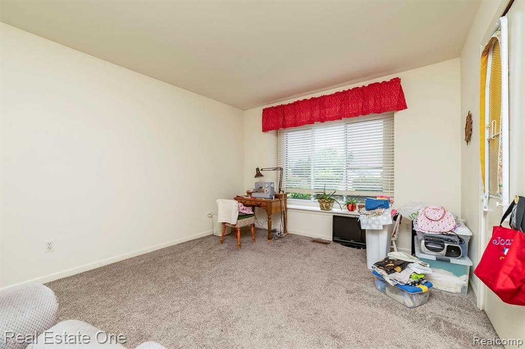 2126 London Bridge Drive Rochester Hills, MI 48307 - Photo 16 of 27