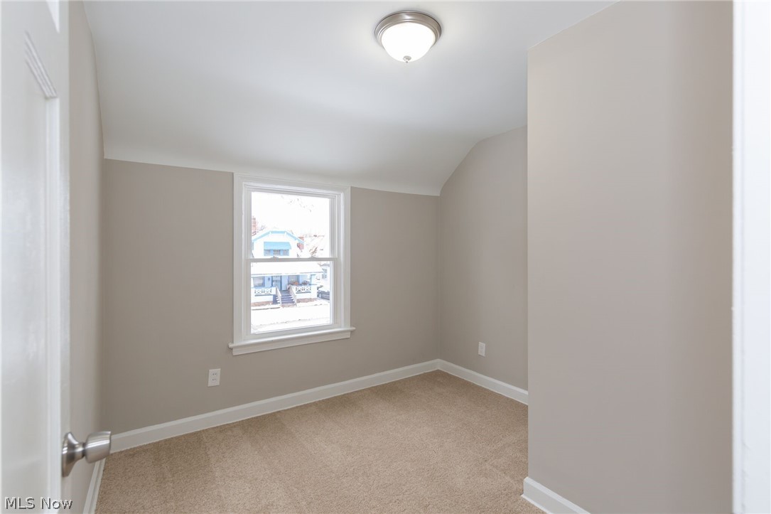 855 Nela View Road Cleveland Heights, OH 44112 - Photo 17 of 23