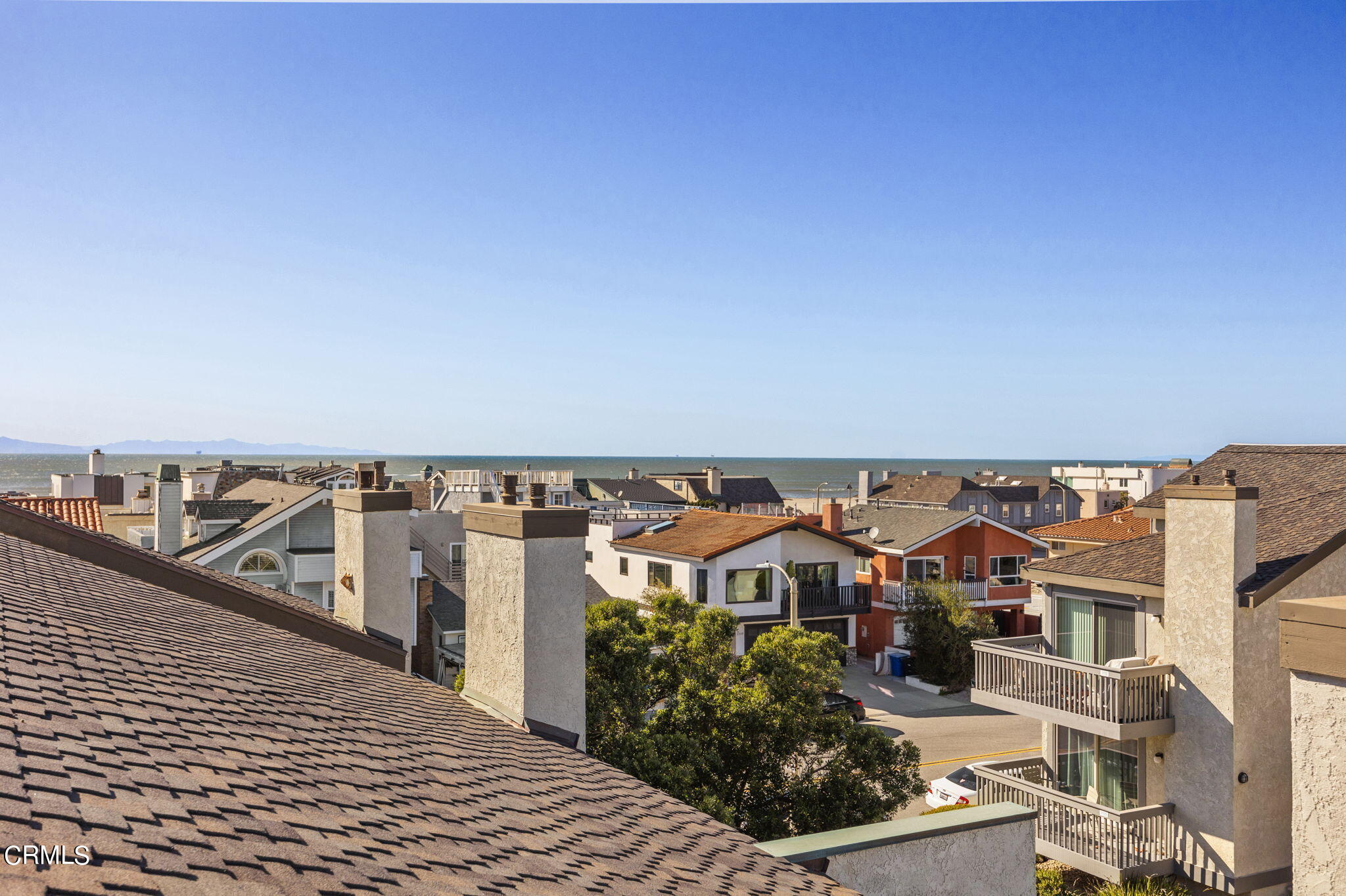 3140 Sunset Lane Oxnard, CA 93035 - Photo 34 of 45 a view of a city with tall buildings